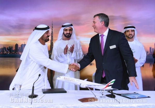 Emirates Airline Orders Dreamliners